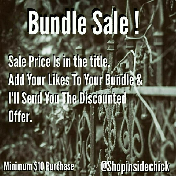 🍓$12 Frida Kahlo Hawaiian Graphic Tee NEW Juniors - Picture 12 of 13